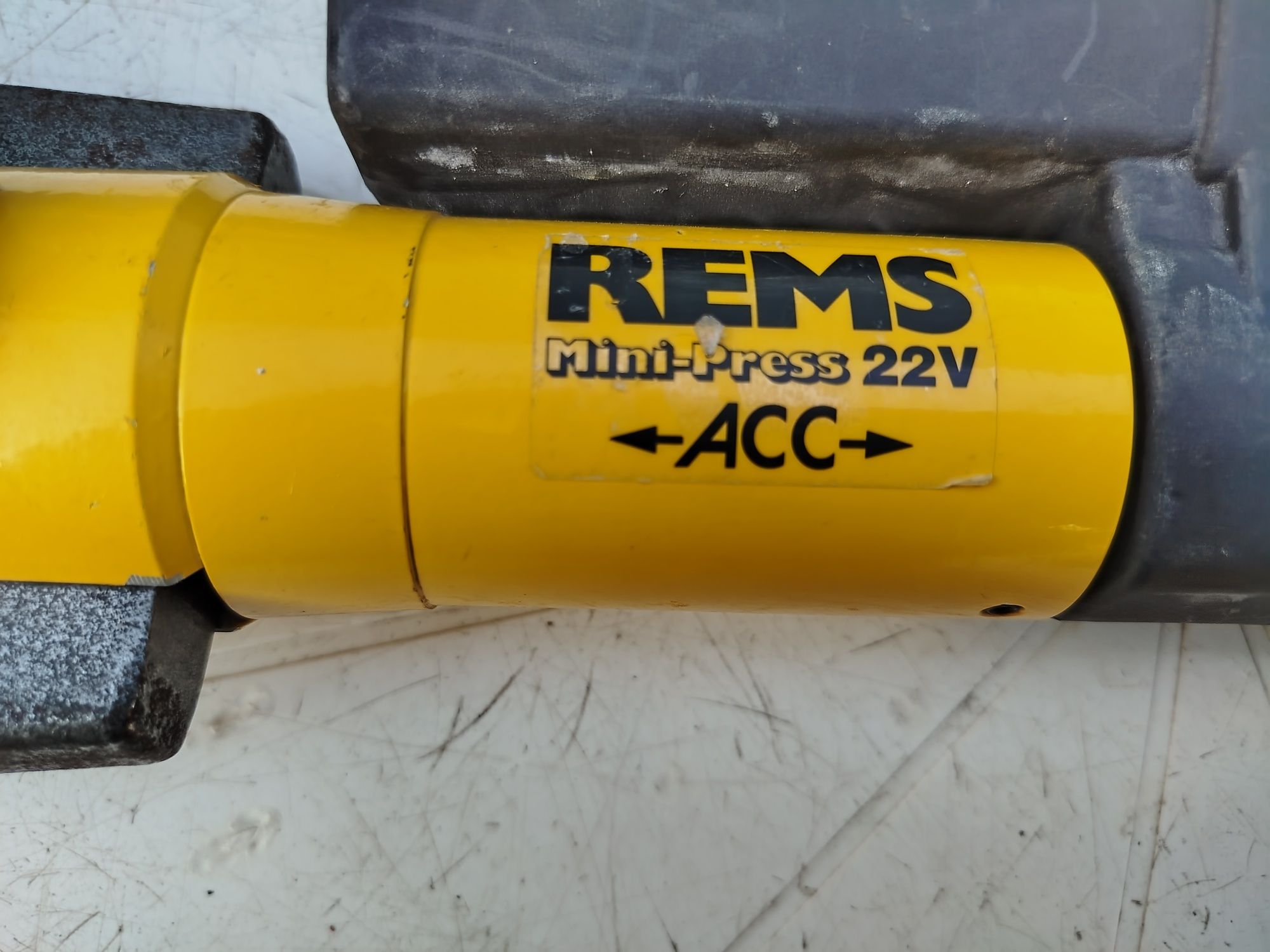 Rems mini press 22 v