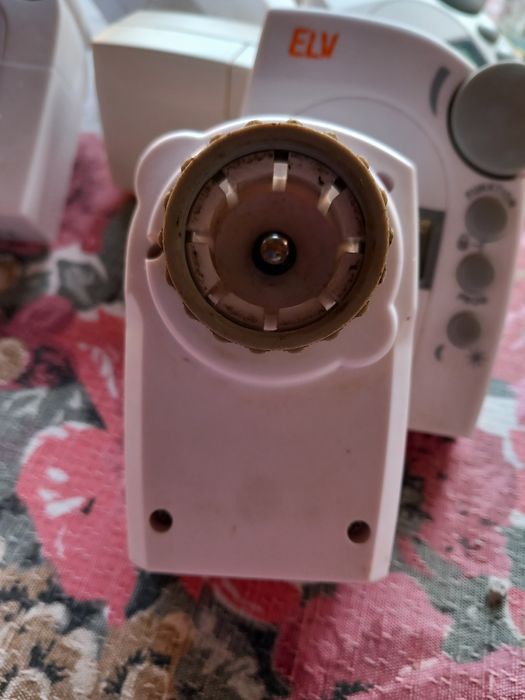 Controler calorifere cu capete termostat fără fir