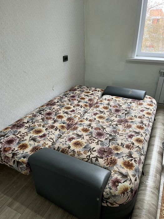 Продам небольшой диван