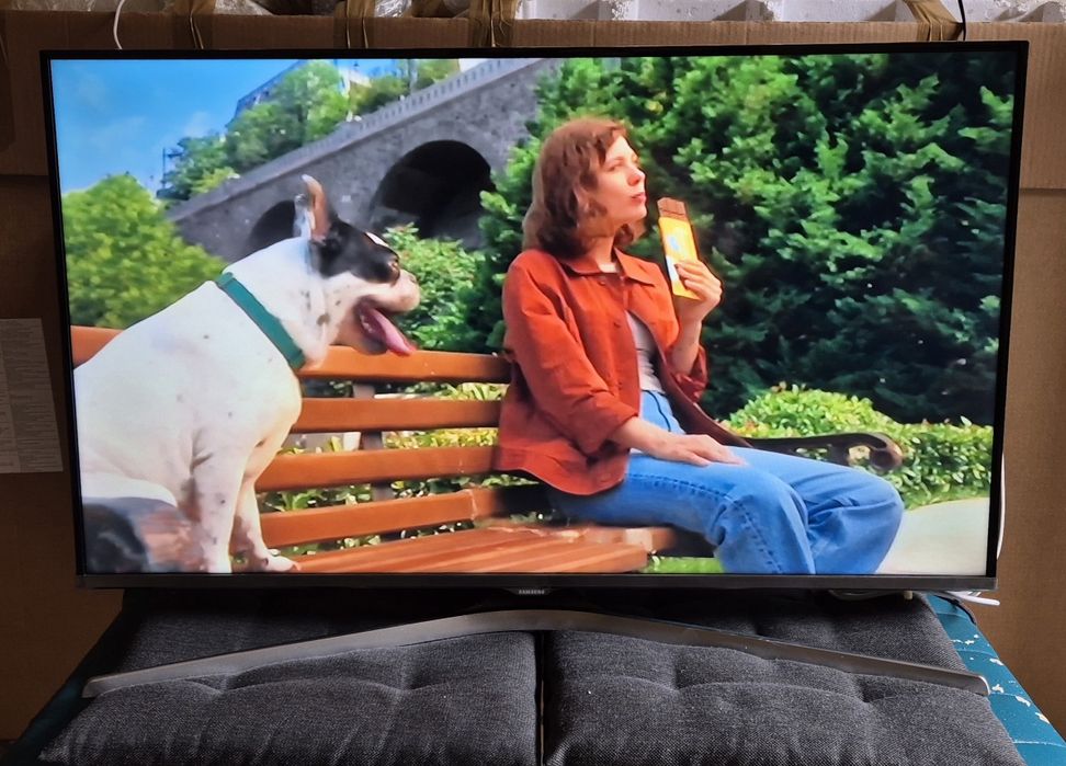 Samsung UE40J5150AS 40 инча LED Full HD 200Hz A+ DVB-T/C/S2