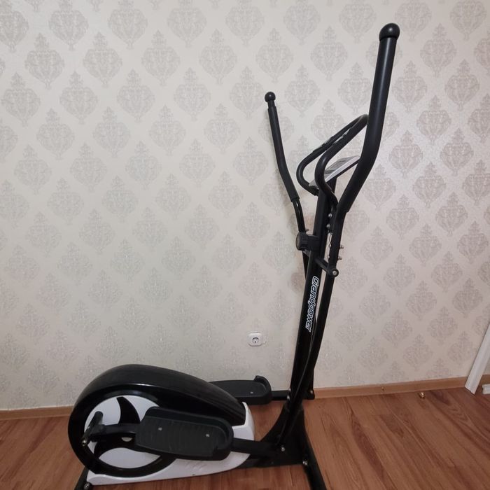 Продам эллиптический тренажёр