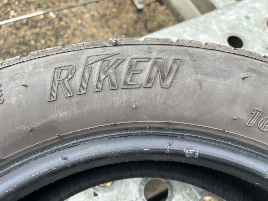 165/70 R14   de iarna M+S Riken
