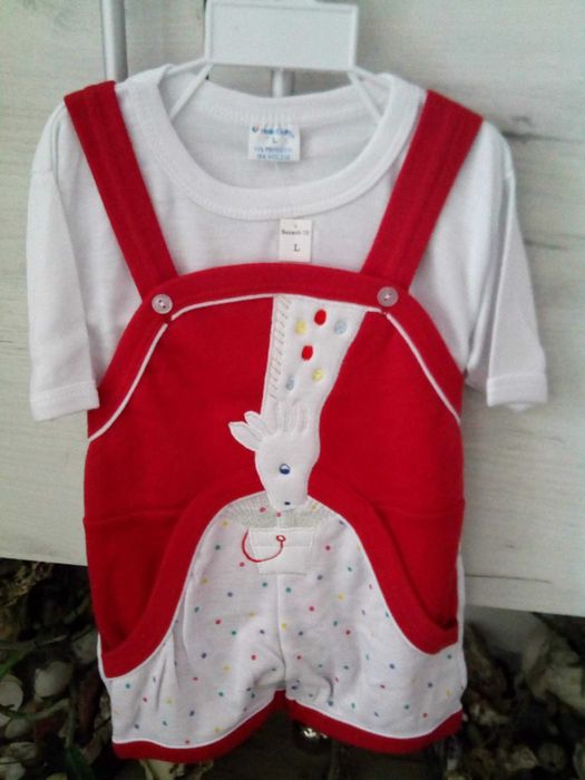 Подарявам детски дрехи