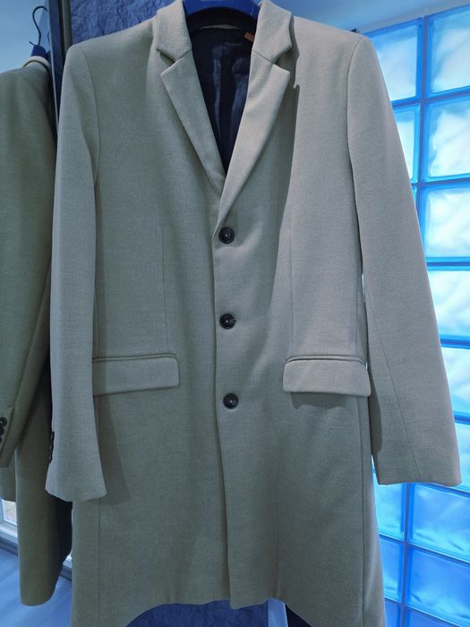 Pardesiu pentru barbati Zara