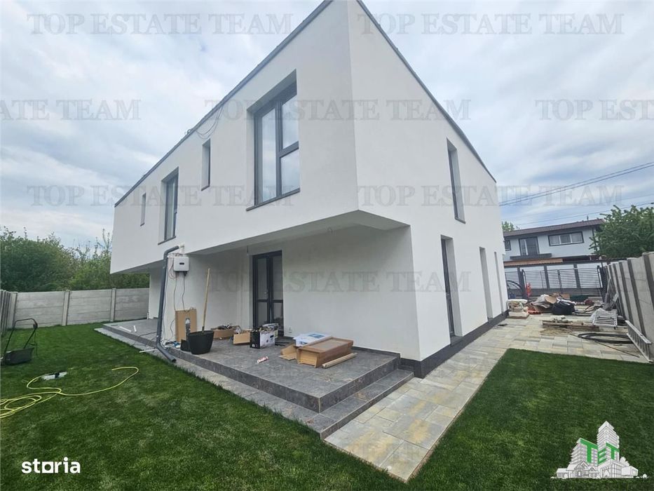 Duplex 4 camere panouri solarepompa caldura in Giulesti