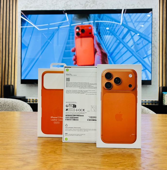 Нови iPhone 17 Pro 256GB Orange Подарък Кейс, Гаранция