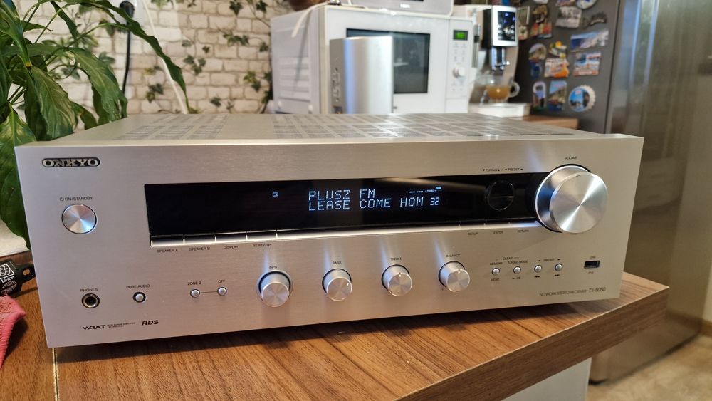 Onkyo TX8050,un amplituner,network receiver,puternic
