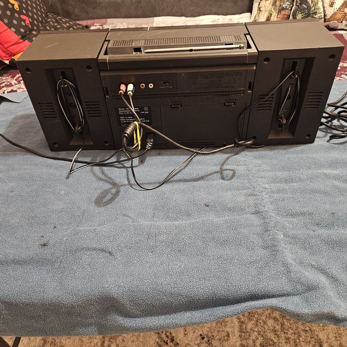 Radio casetofon  funcțional