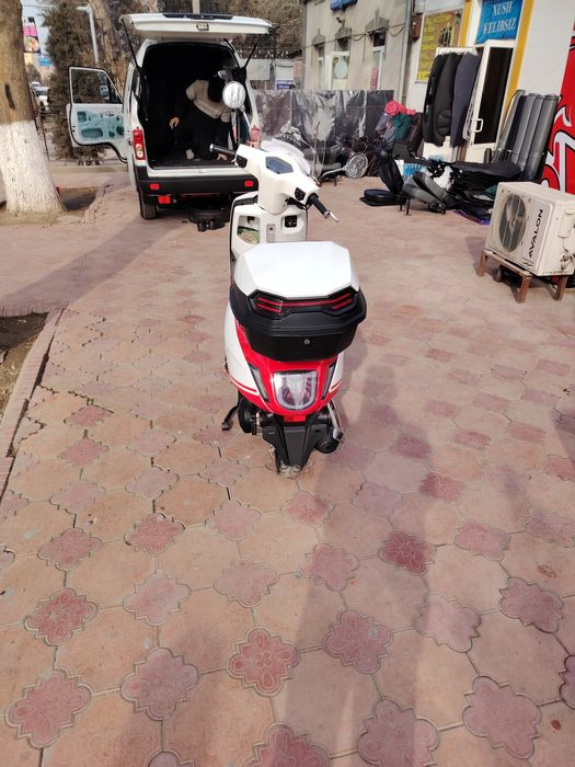Скутер   ws125 мотор Honda