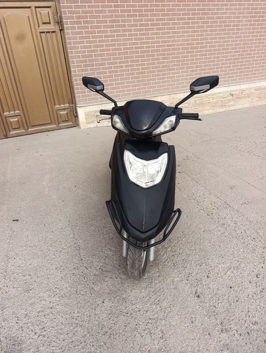 Продам скутер 150кубов в среднем состоянии, мотор после кап ремонта