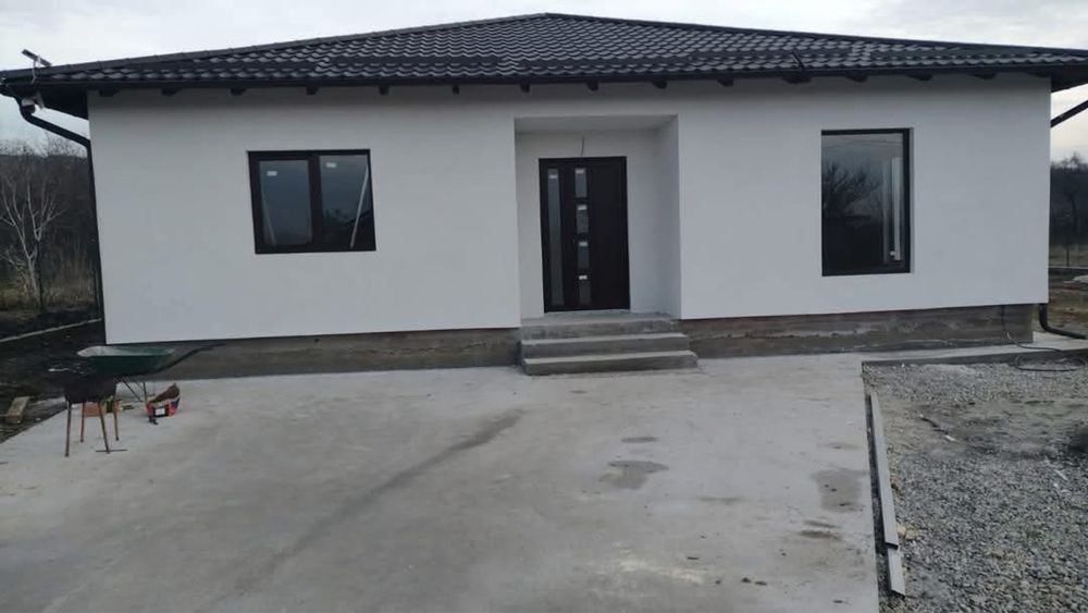 Case din panouri sandwich