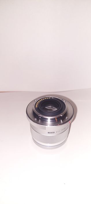 Olympus Zuiko 45mm f/1.8