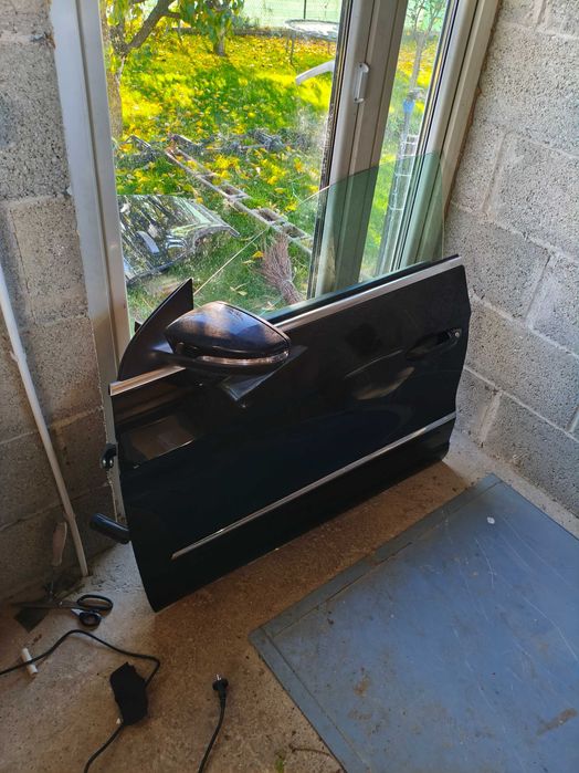 Dezmembrez pasat cc 2010