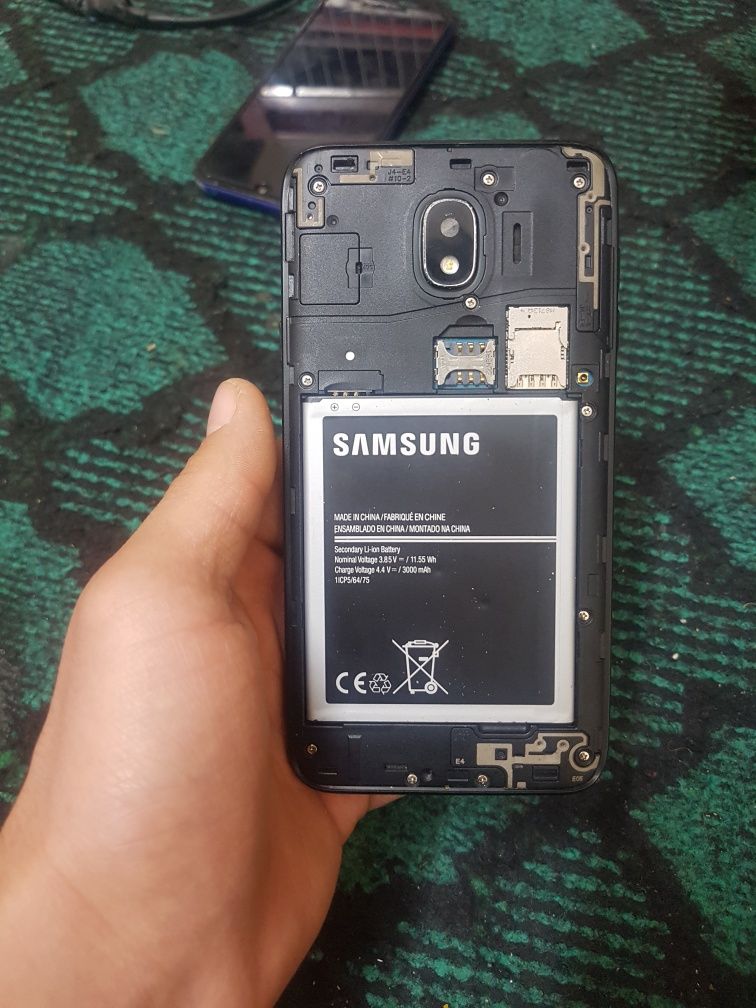 redmi 7 32gb hamajoyi ishlidi samsung j4 ekran sensir qoyish kere abme