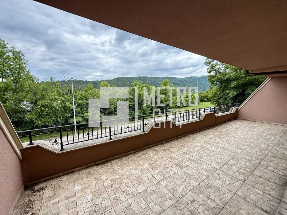 Продава се Тристаен апартамент в с. Панчарево, Област София-град - 107 кв.м за 2374 €/кв.м - Снимка #11