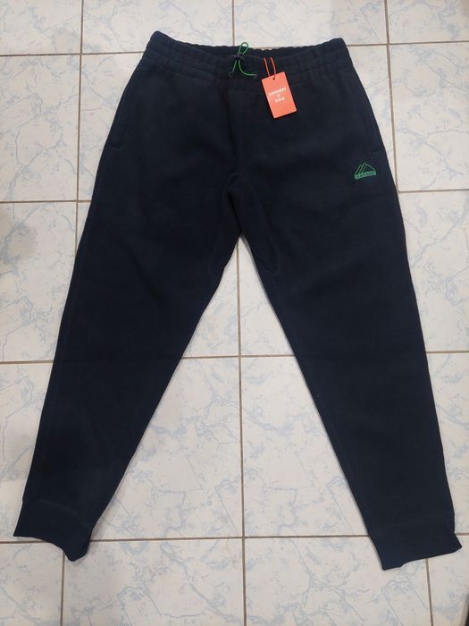 Pantaloni barbati M Superdry
