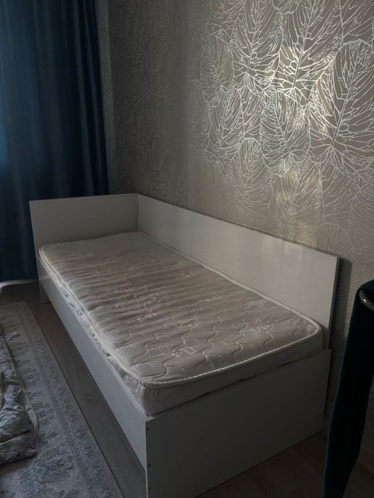 Односпальная кровать