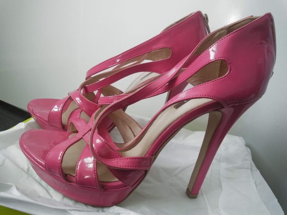 Стилни сандали