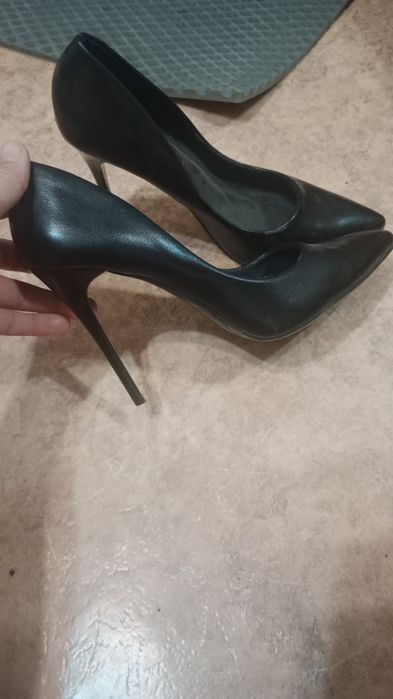 Продам туфли на высоком каблуке