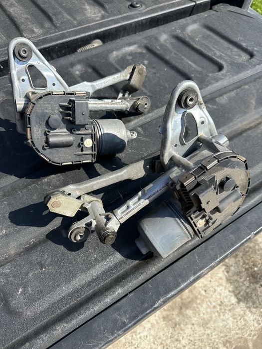 Механизъм чистачки Peugeot 3008 моторче ляв десен