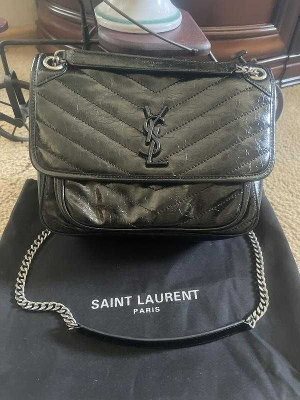 Geanta Saint Laurent Niki Chain Medium, Noir Vernis, 26 cm