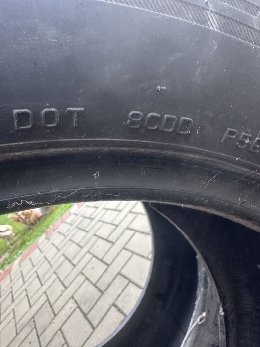 Cauciucuri iarna 235 60 17 2 bucati total 100 lei 5 mm