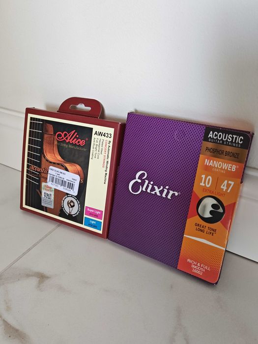 Chitară electro-acustică Hora Jumbo Mahon EQ