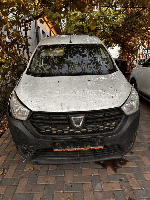 Dacia dokker avariat
