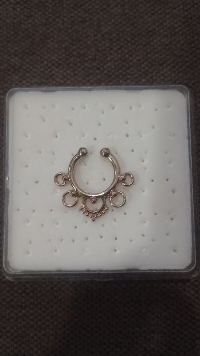 Piercing sept (fake)