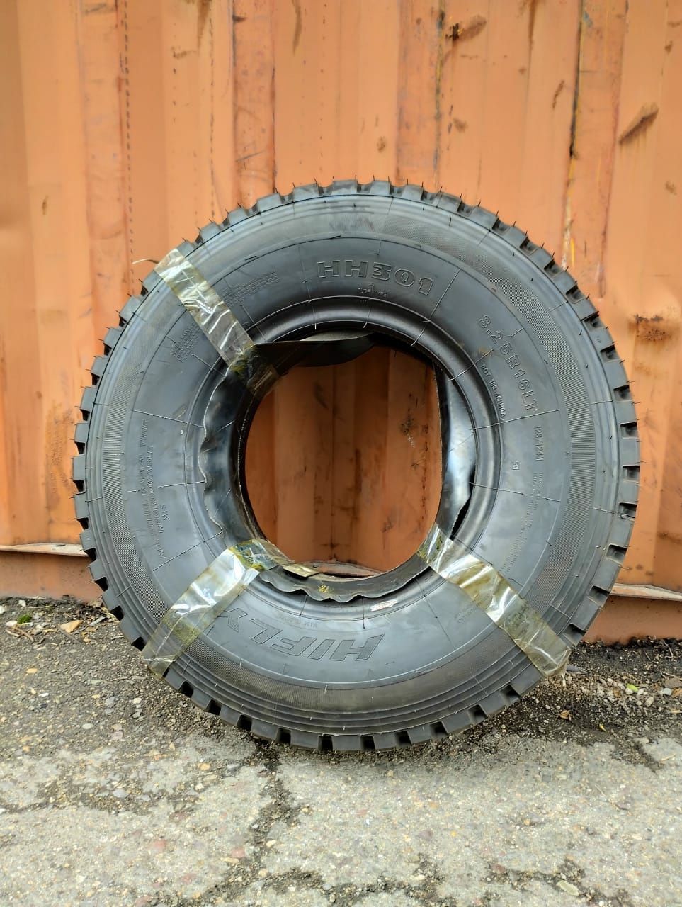 8.25R16LT-16PR Рул. Вед. Унив и т