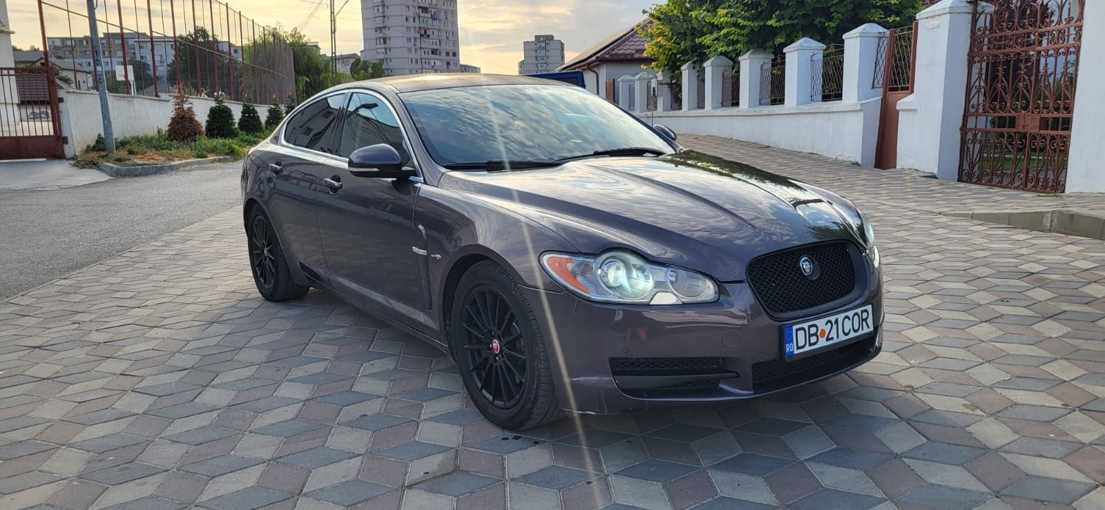 Urgent , Jaguar XF s