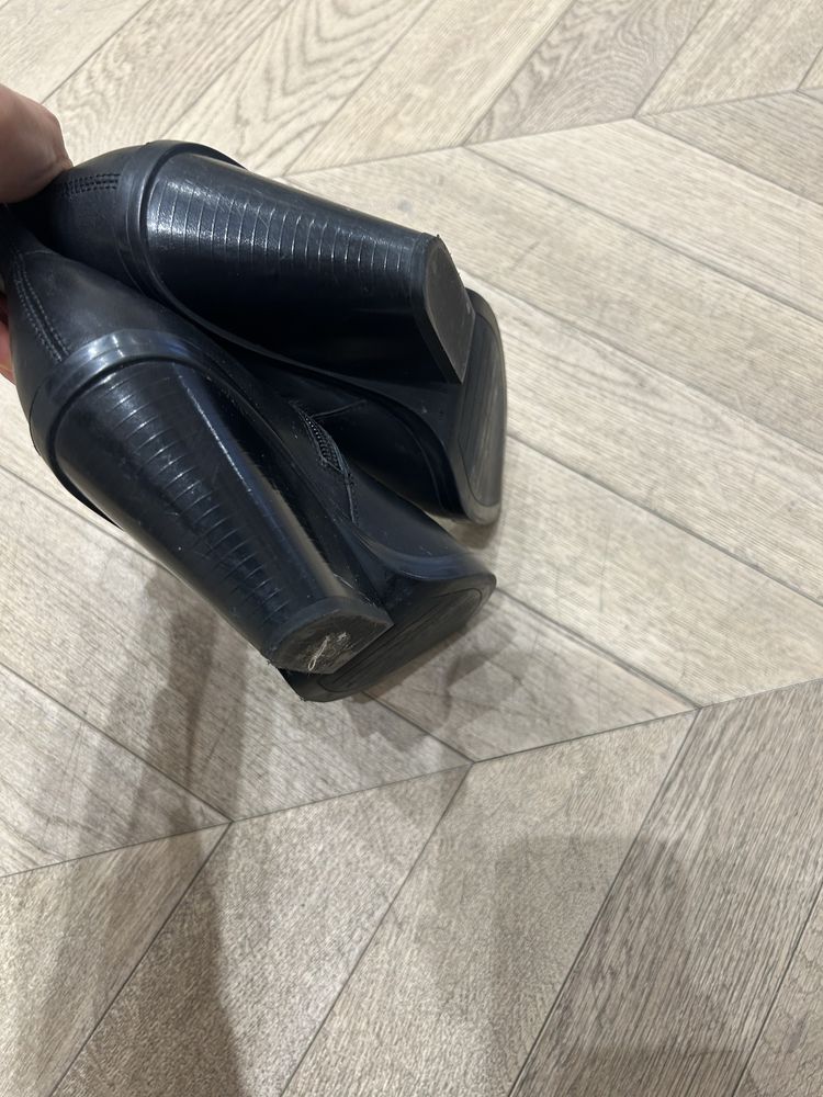 Borine zara 40 piele