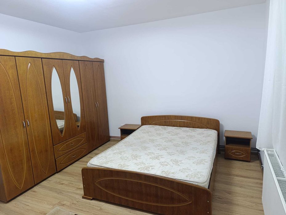 Apartament 2 camere decomandate de închiriat