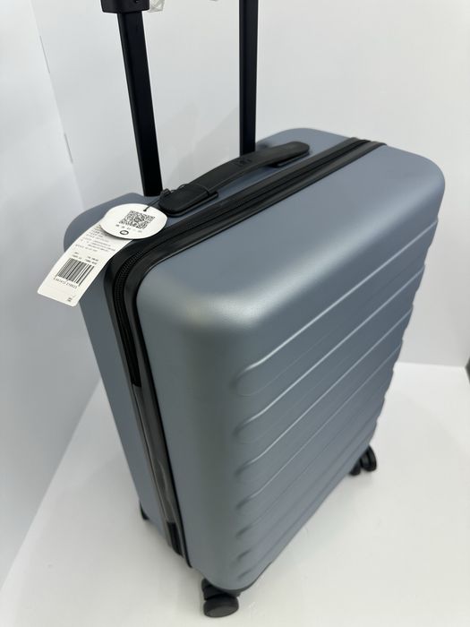 продается чемодан