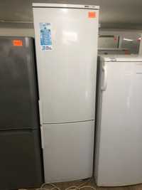 Холодильник Атлант  2 метра. Состояние нового.