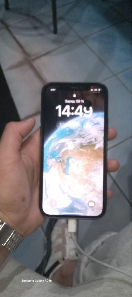 Айфон 12 продается