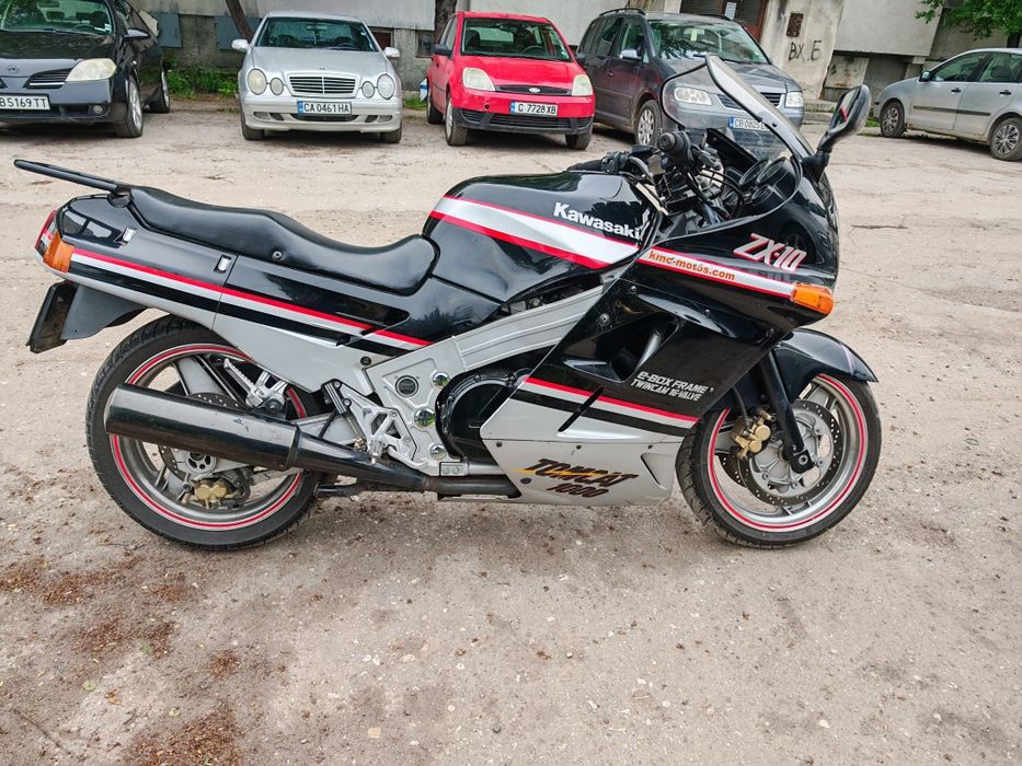 Продавам KAWASAKI ZX10