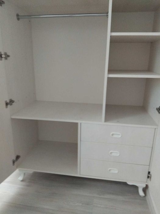 Гардероб двукрилен