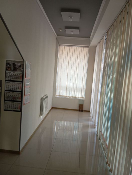 В аренду  офис Яккасарайский р-он