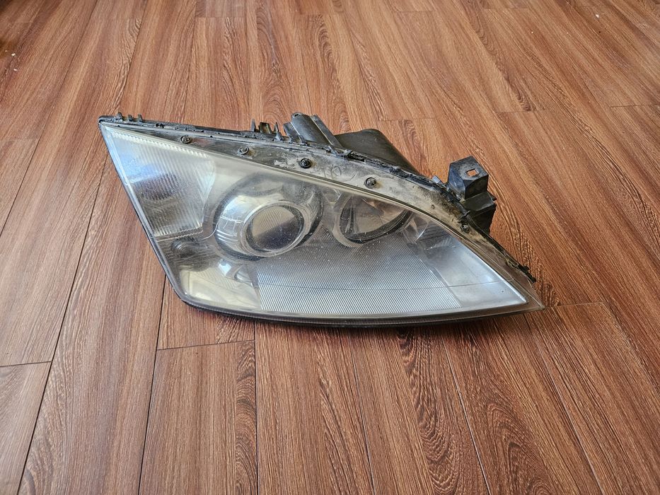 Правая фара на Ford Mondeo форд мондео