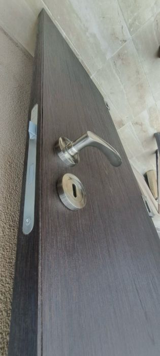 Интериорни врати
