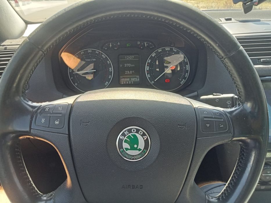 Vând skoda Octavia 2