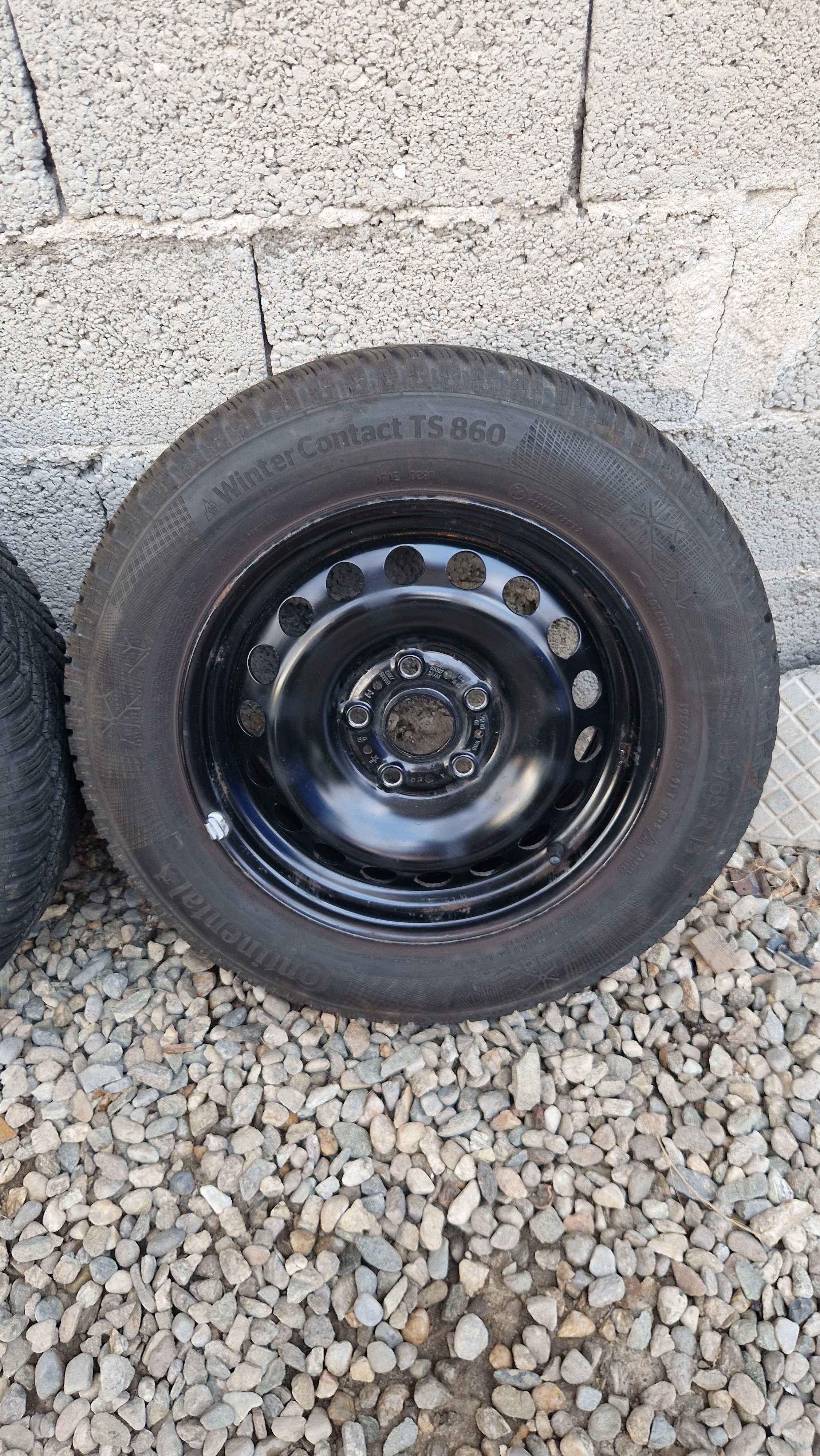 VW Caddy джанти със зимни гуми 195/65/15 6J×15 5×112 ЦО 56