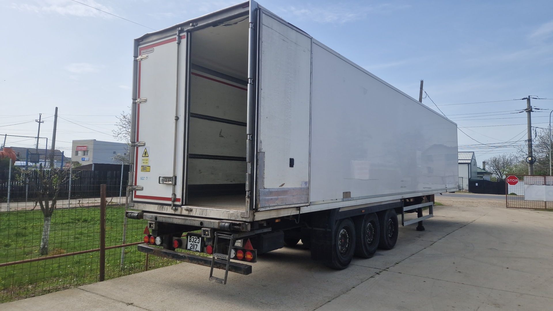 Duba container izotermă doar fără șasiu roți axe