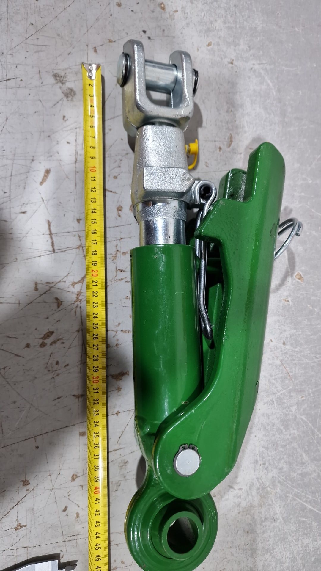 Ancora tractor john deere 250 cp preț 1150 lei cu tva se poate trimite