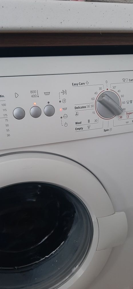 Пералня BOSCH работеща