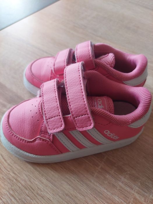 Adidas - детски спортни обувки