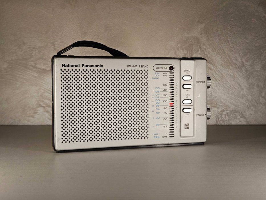 Radio Vintage Panasonic RF-038 Mitsushita Japan, anii 70, functional