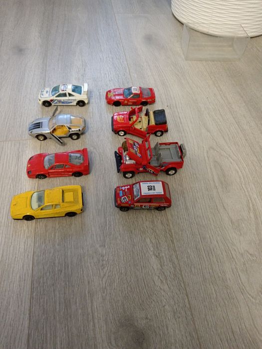 Lot mașinuțe metalice sport