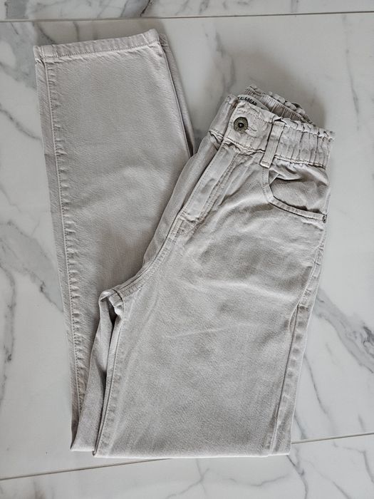 De vânzare blugi Bershka